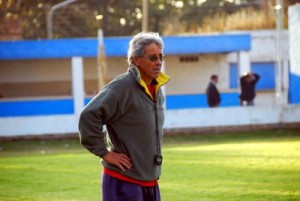 El técnico Miguel Rollhaiser agradeció el buen trato en Villa Ascasubi.