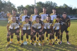 El equipo "palomero" que salió a la cancha a jugar la revancha.