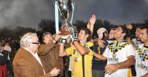 Tito levanta Copa Provincial 2011