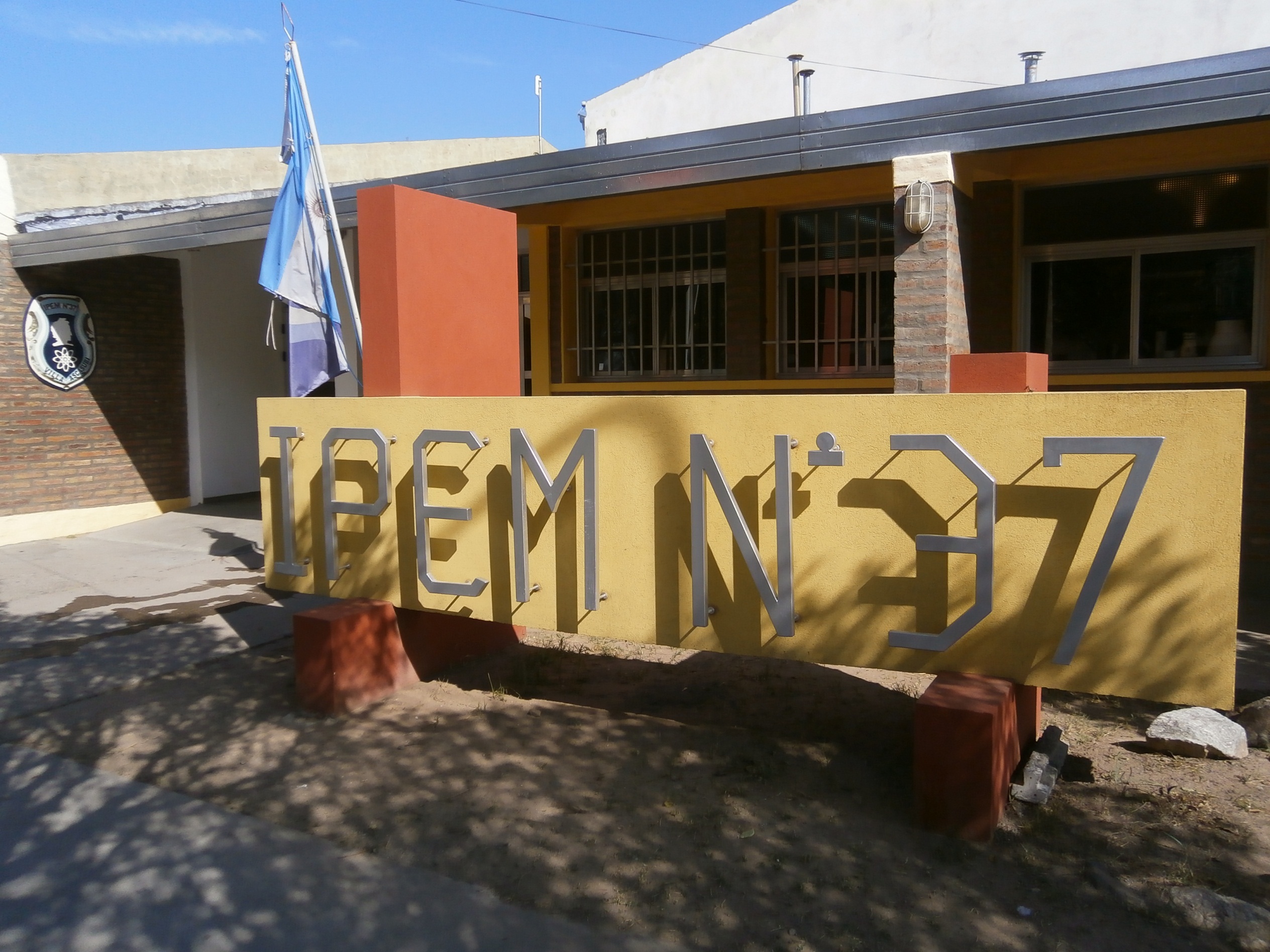 Ipem 37