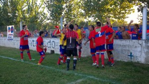 Central Córdoba festeja ser semifinalista (foto de Panorama Deportivo Transerrano).