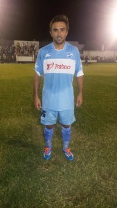 El "Pulga" Ríos volvió a jugar y fue decisivo (foto de Abraham Michref).