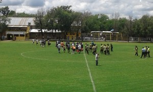 El empate le sentó mejor a Atenas, que sigue siendo solitario líder.