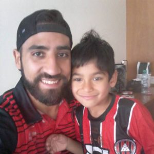 Con Elías