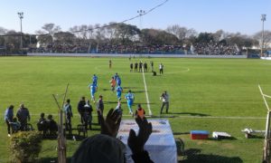 Ingreso "patriota" a la cancha.