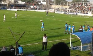 Festejo "patriota" de un gol clave.