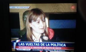 En el informativo nocturno de Canal 12, se efectuó en la noche del lunes una entrevista en vivo a Zully Fonseca desde la Plazoleta de la Democracia.
