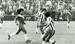 maradona-debut-primera-argentinos-talleres-1976_olevid20141020_0031_1