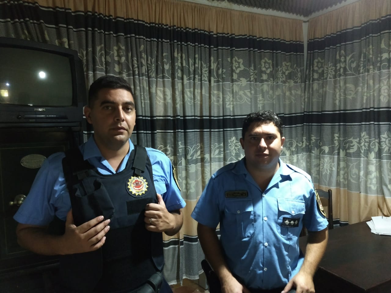 Policías