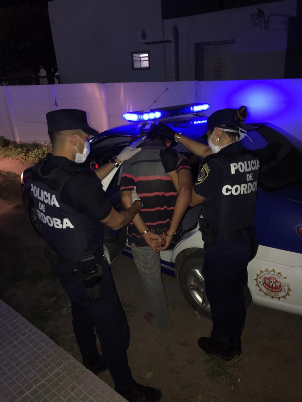 Policía 4
