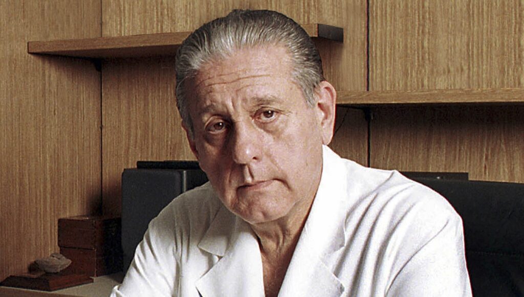 DR. RENE FAVALORO.FOTO: CARLOS VILLOLDO/PLZ PHOTO.
