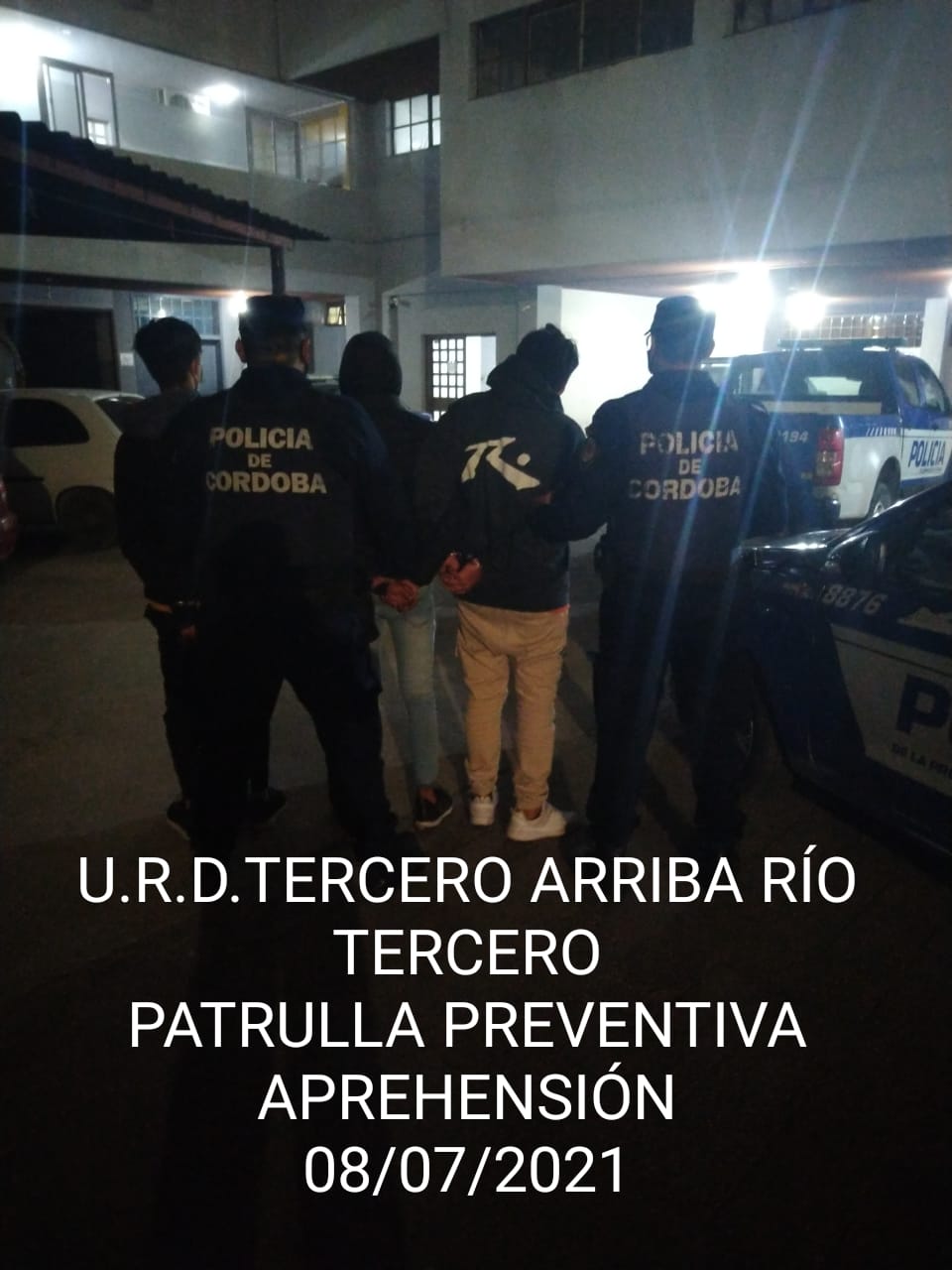 poli 2