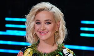katy-perry-harleys-in-hawaii-t