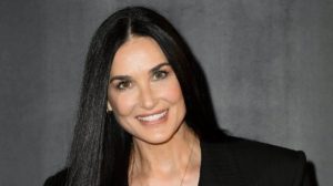 demi-moore-yacht-vacation-swimsuit-t